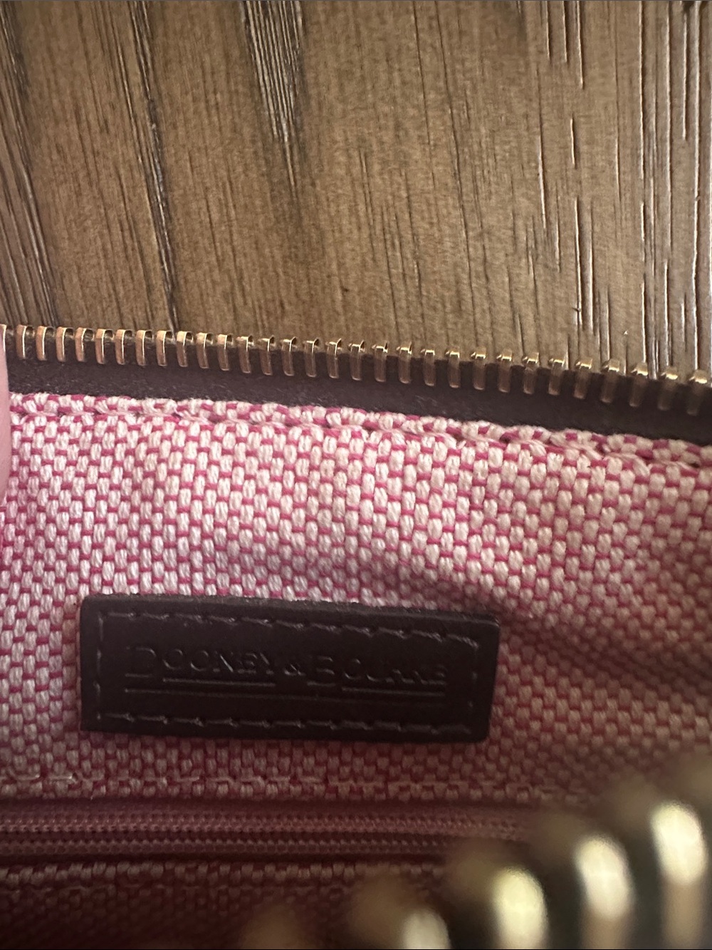 Dooney & Bourke Giraffe-Print Crossbody EUC - Picture 8 of 10